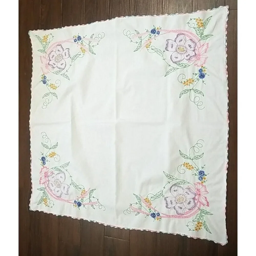 Vintage Hand Embroidered Floral Country Cottagecore Small Tablecloth 34” Dogwood
